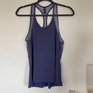 Cute workout tank top !